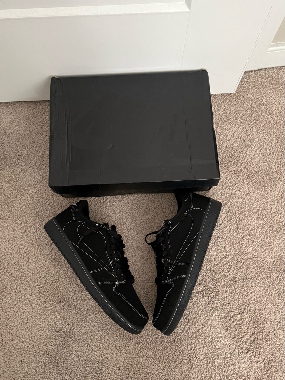 J1 travis scott phantoms size 9.5